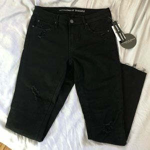 Articles of Society Black Distressed Skinny Jean